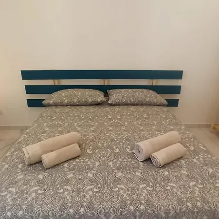 Amedeo House Μπάρι